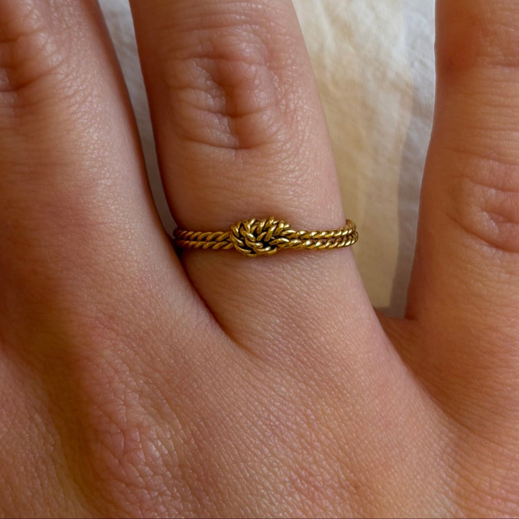 Dainty Tangle Ring - EVRYJEWELS
