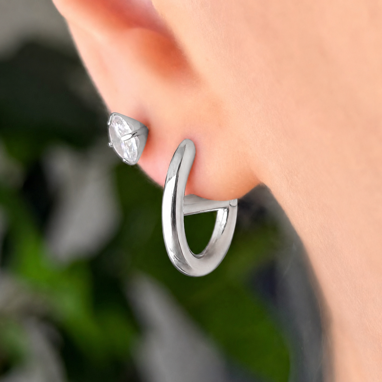 Dolce Iconic Hoop Earrings - EVRYJEWELS
