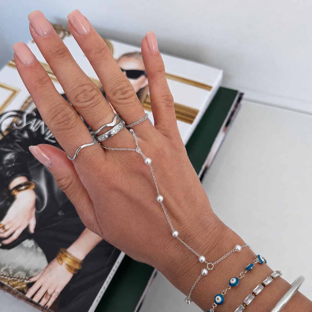 Viral Hand Chains: Anti Tarnish Waterproof - EVRYJEWELS