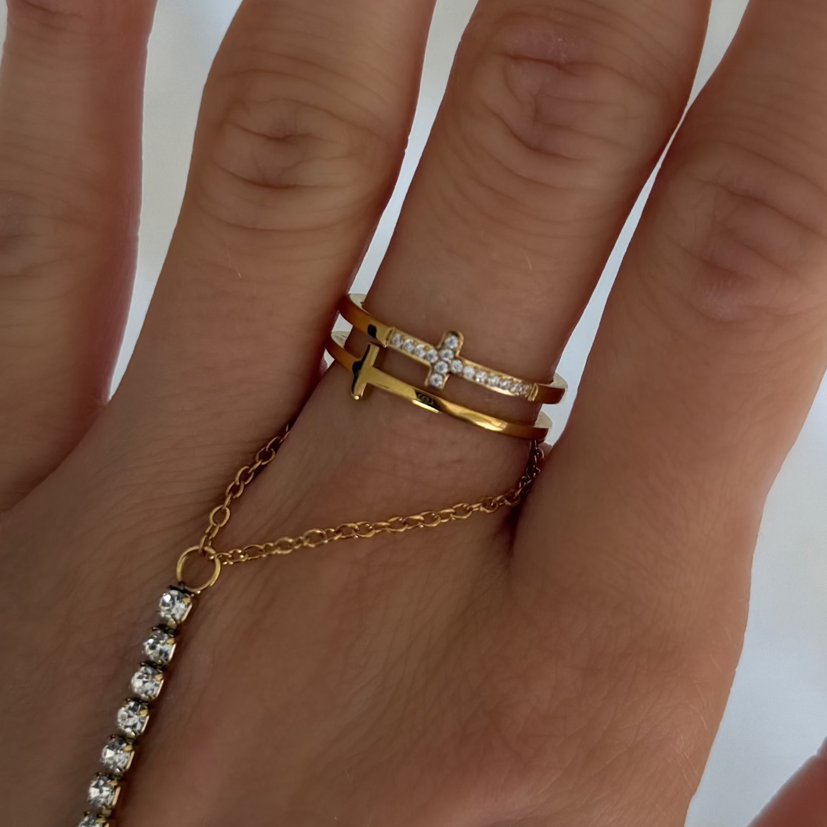Divine Darling Cross Ring - EVRYJEWELS