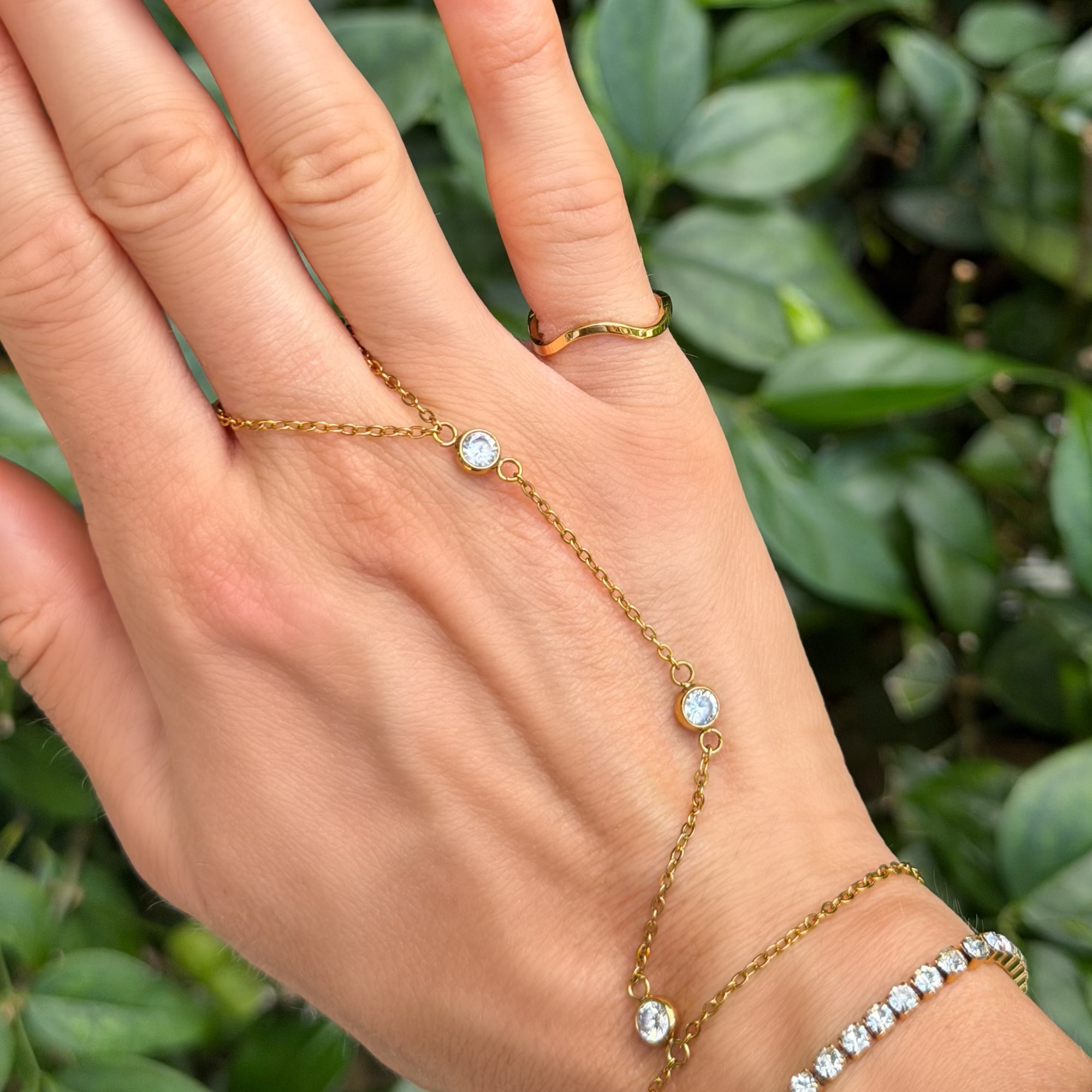 The Slide On Hand Chain Collection - EVRYJEWELS