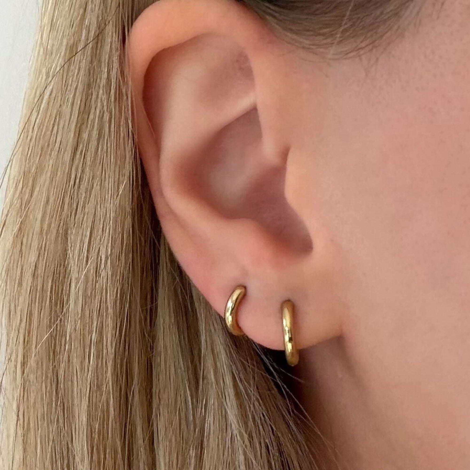 Cutie Thin Hoop Earrings