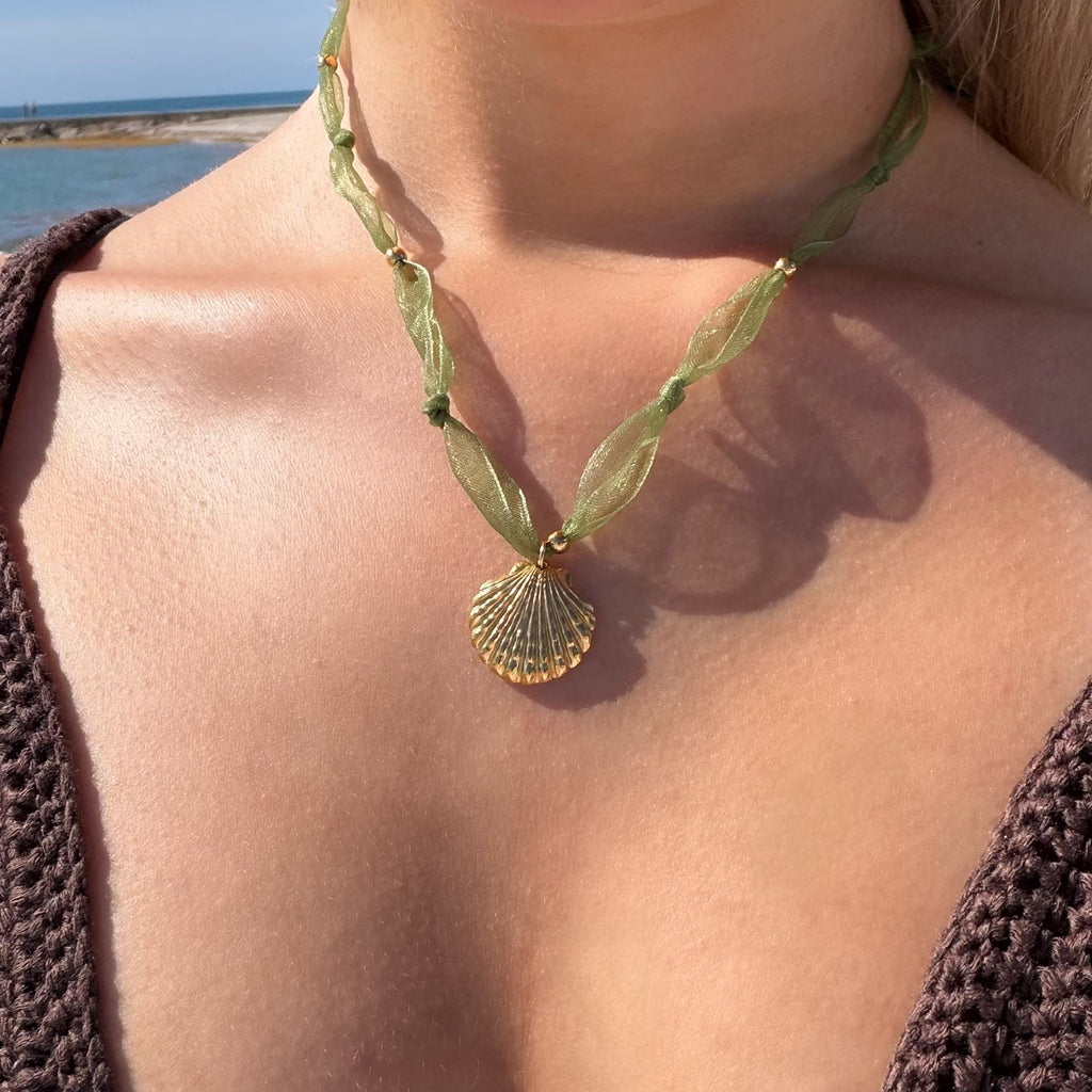 Tidal Tulle Necklace - EVRYJEWELS