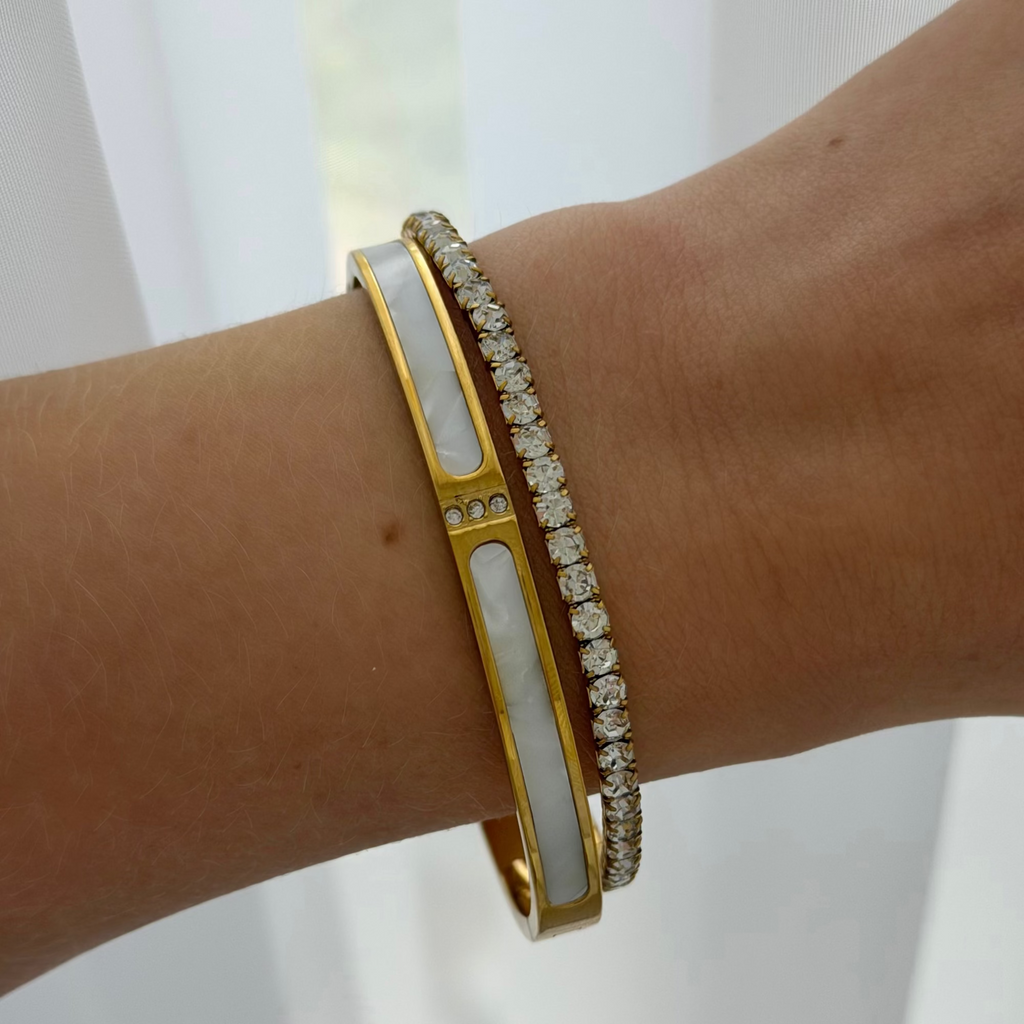 Cloud Dancer Bangle