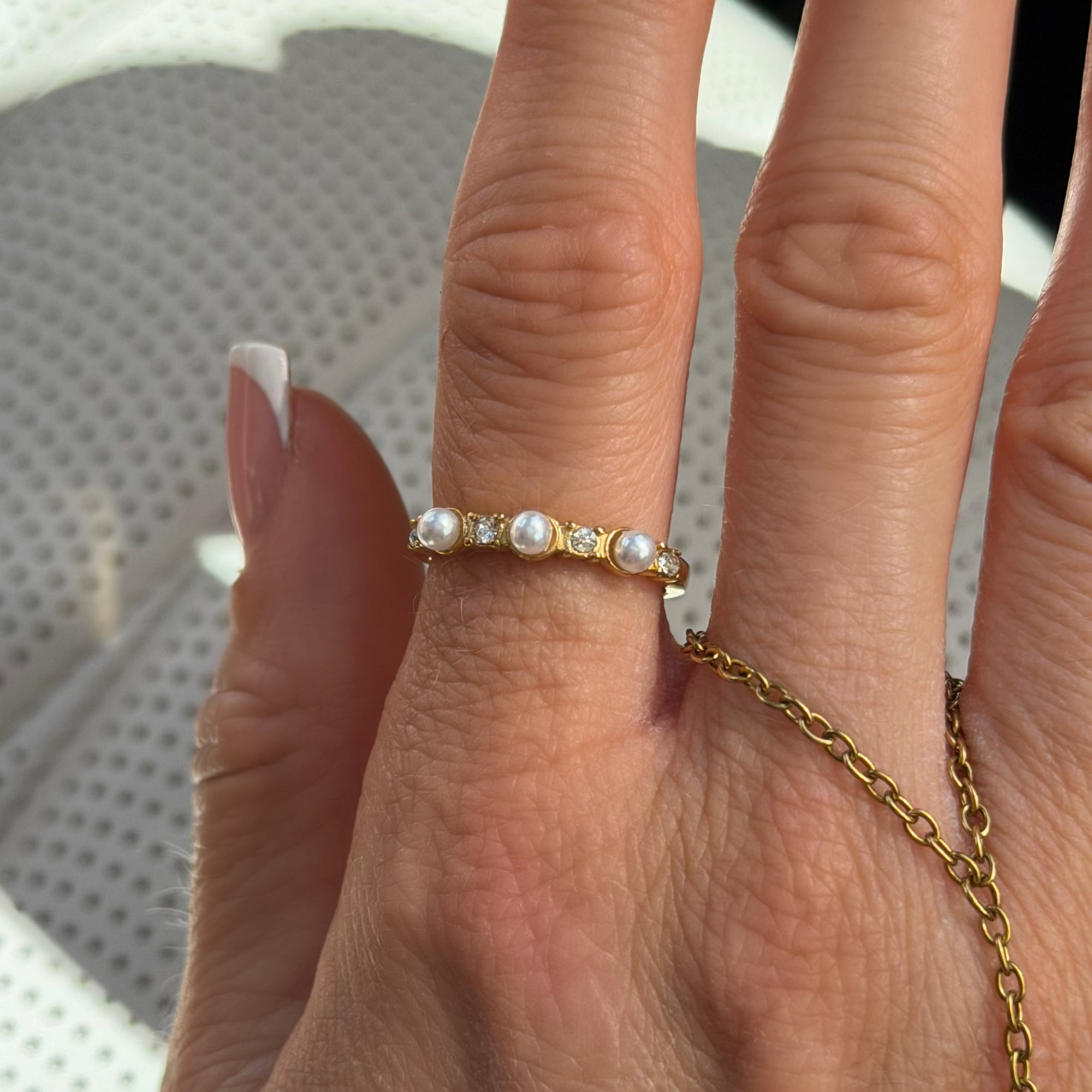 Pearly Bling Ring - EVRYJEWELS