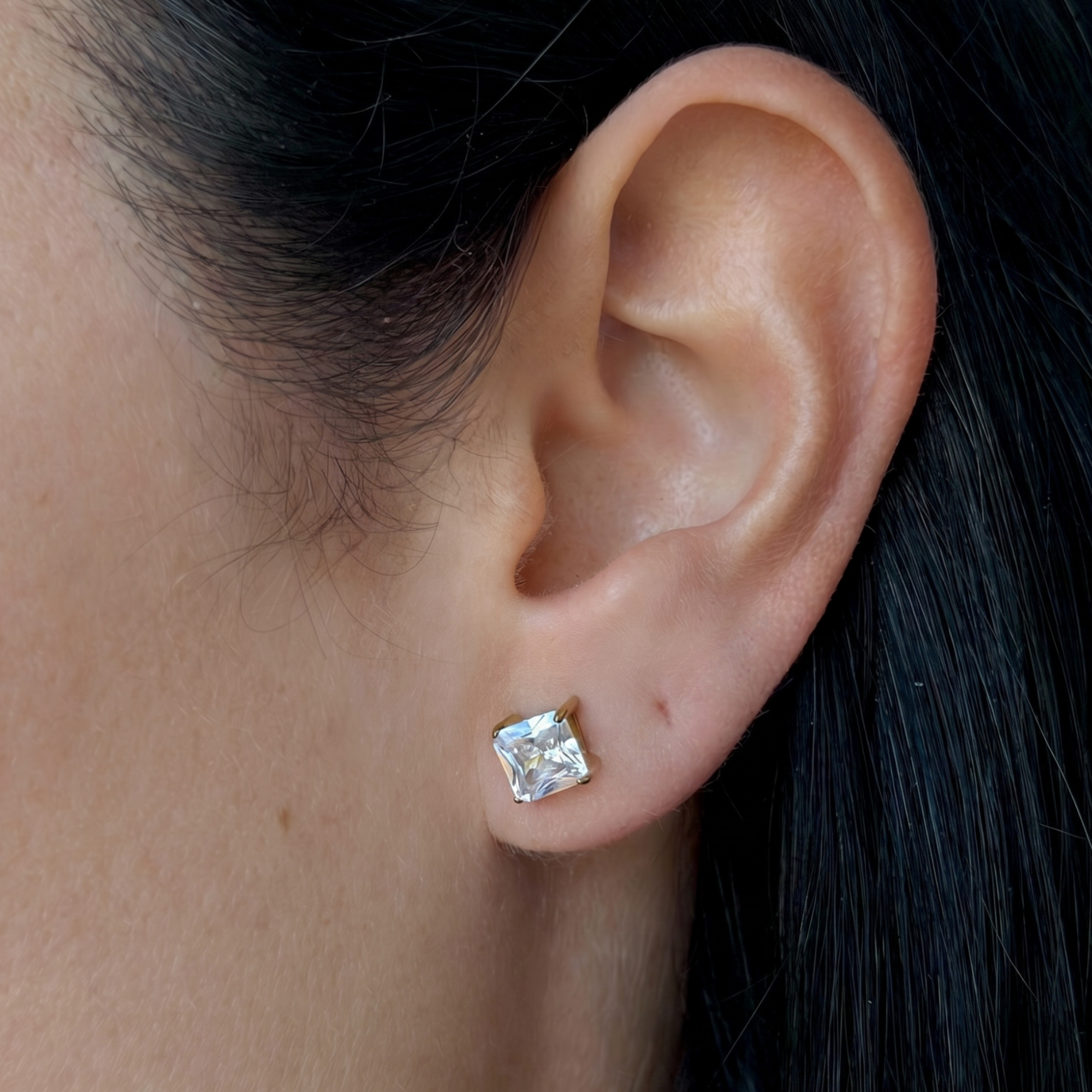 Madonna Square Stud Earrings - EVRYJEWELS