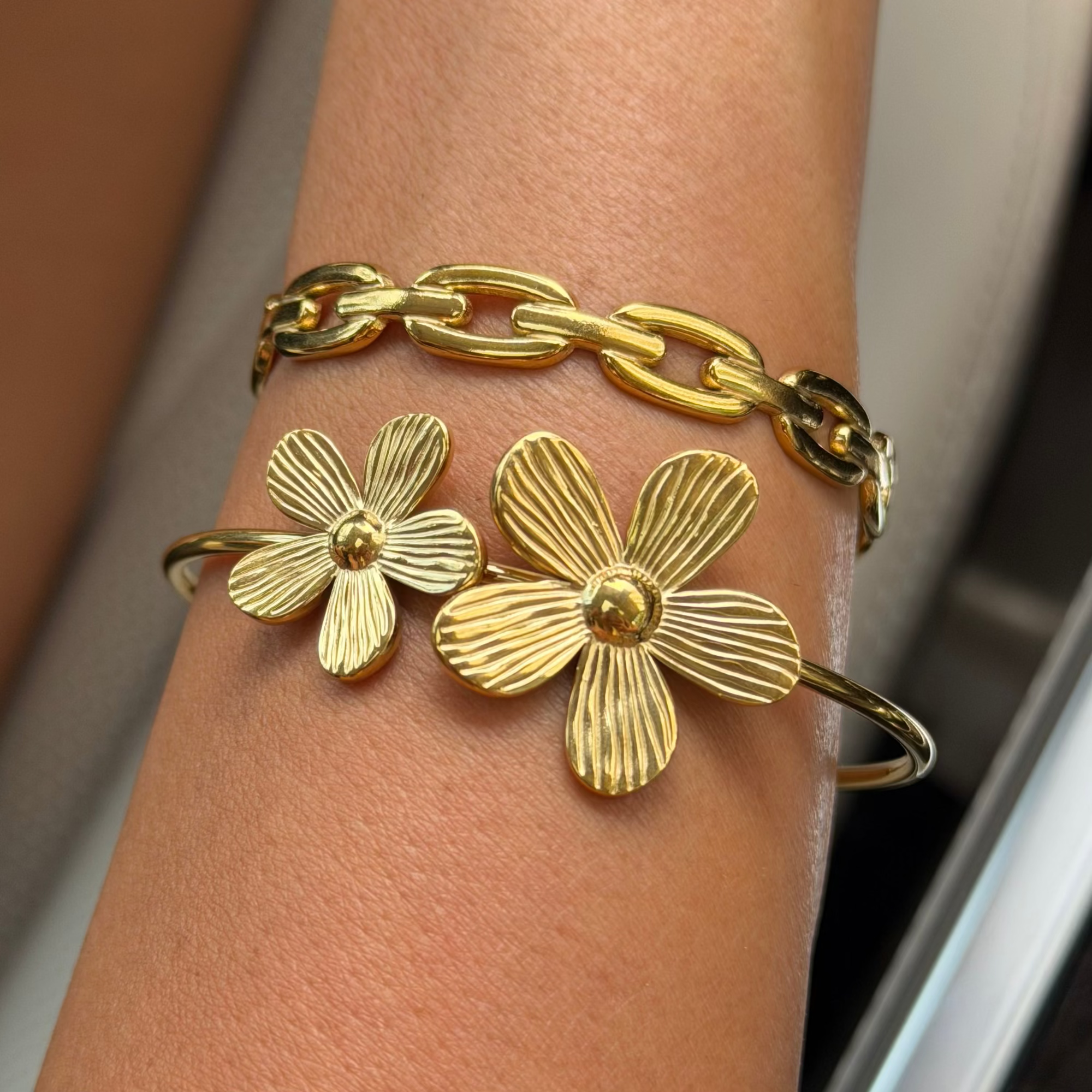 Linked Chain Bangle