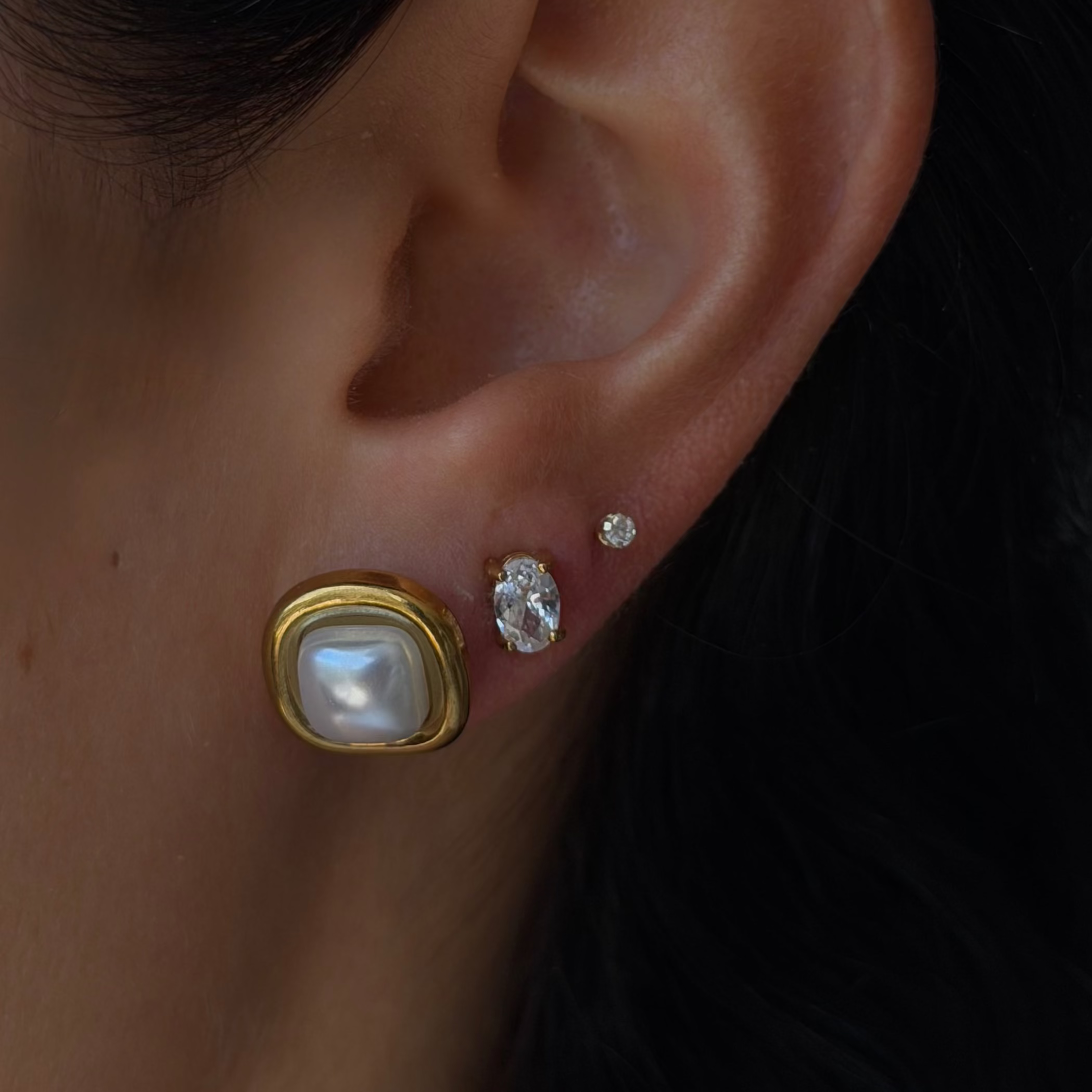 Daisy Dreams Pearl Earrings