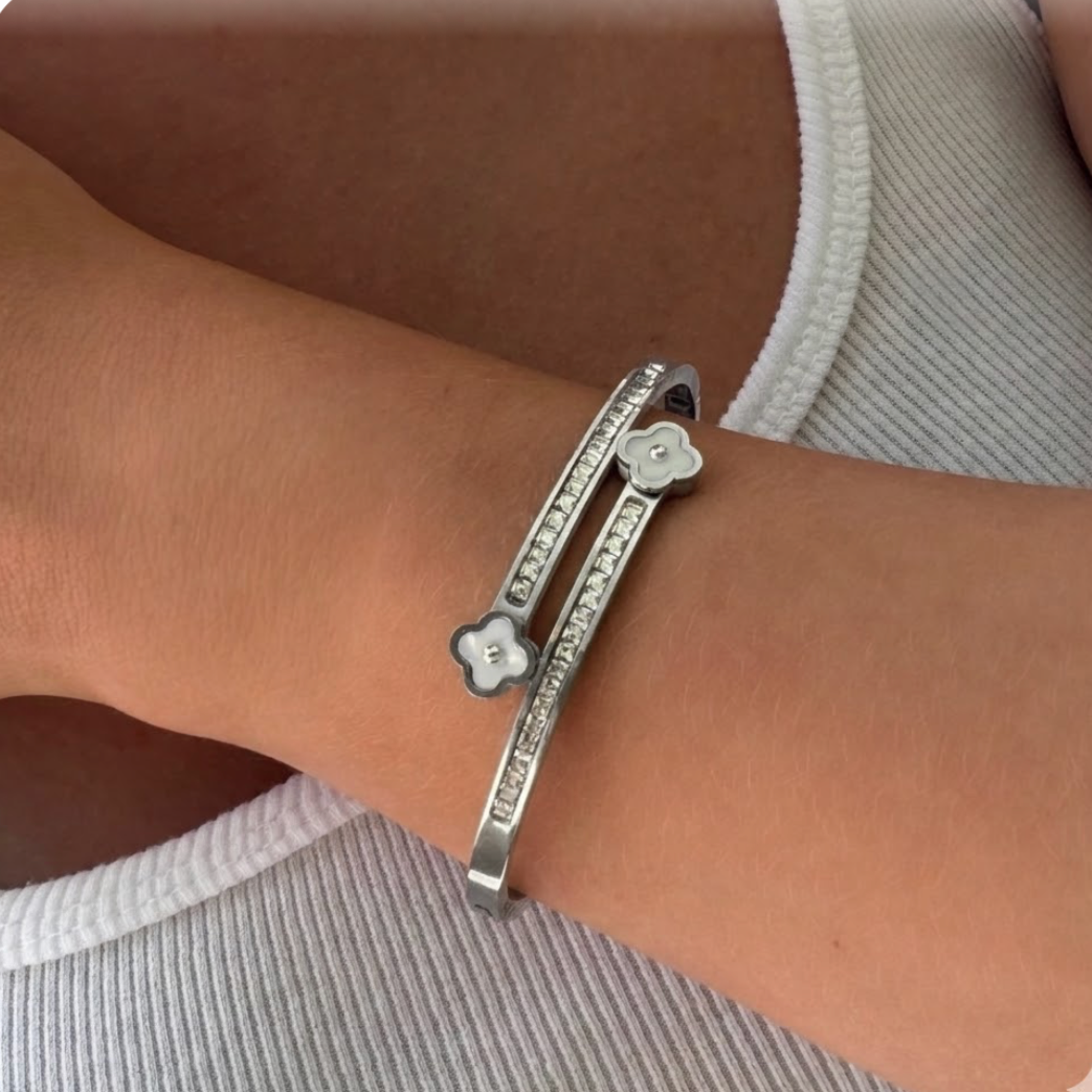Lucky Row Bangle - EVRYJEWELS