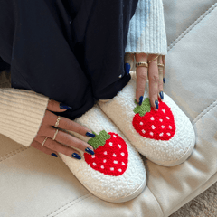 Strawberry Dreams Slippers - EVRYJEWELS