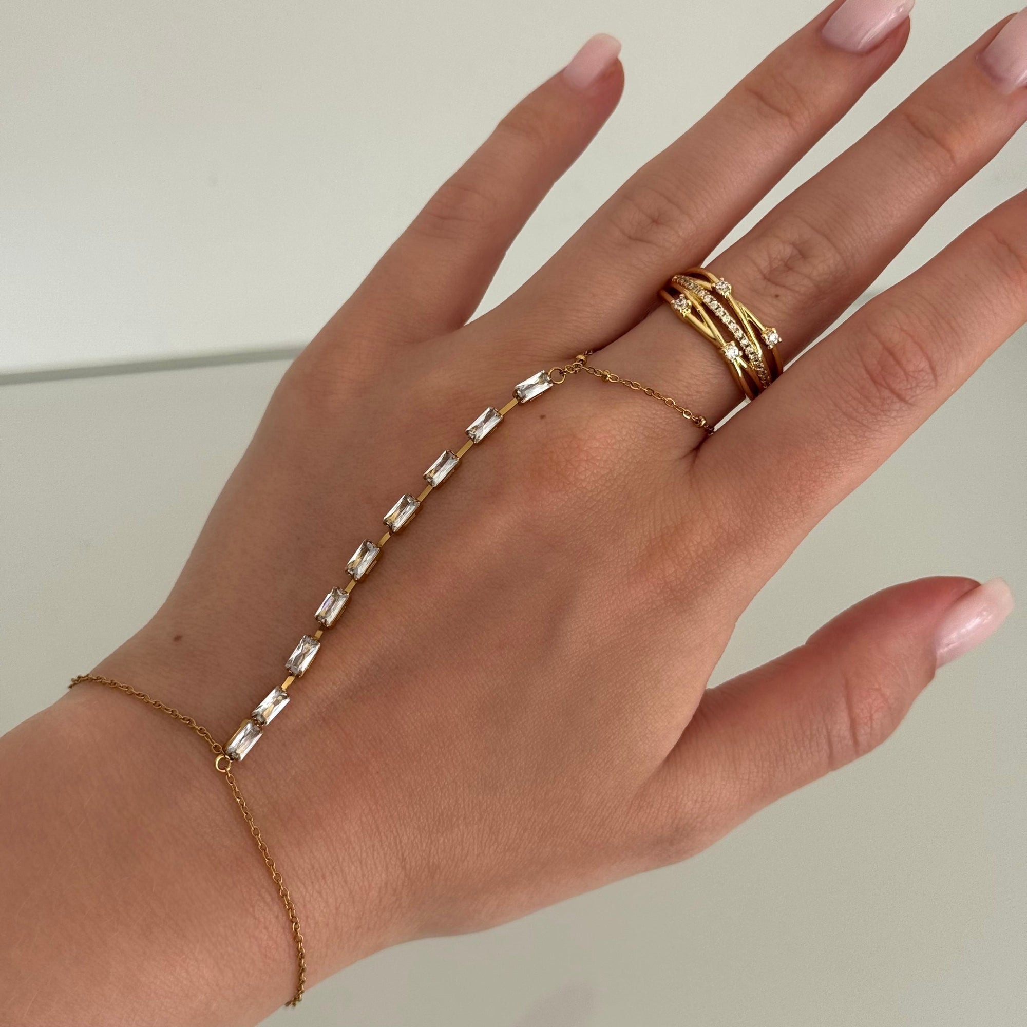 The Slide On Hand Chain Collection - EVRYJEWELS